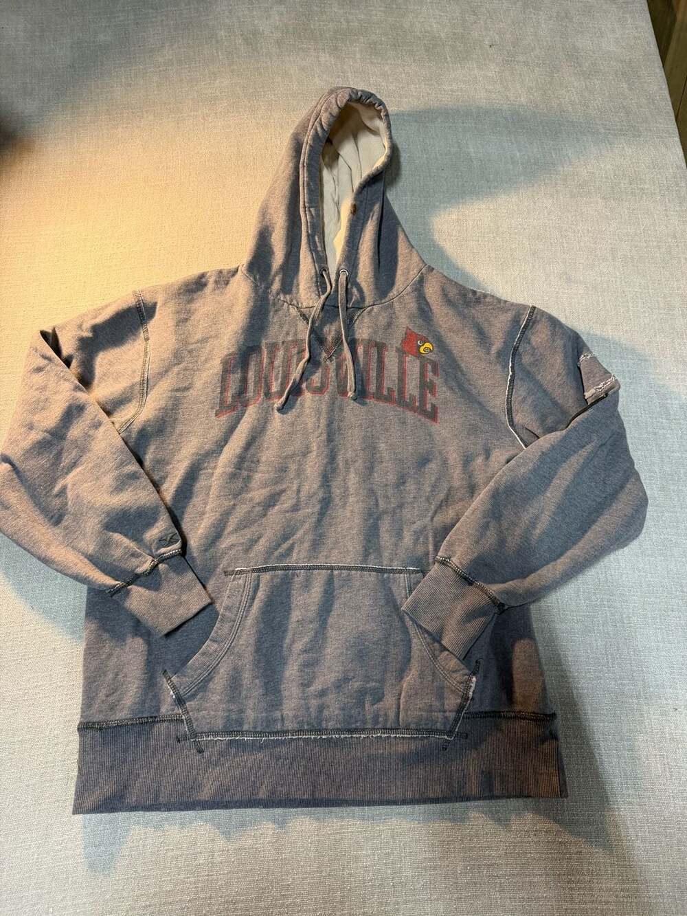 Pressbox University of Louisville Cardinals Vintage Style Grey Pullover Hoodie